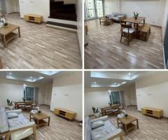 บ้านทาวน์โฮมให้เช่าบนถนนสุขุมวิท เดินถึงรถไฟฟ้า เพียง 10 นาที - Image 2