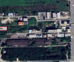 ขายที่ดินเปล่าในราคาประเมิน ถมแล้ว ขนาด 305 ตรว. ถนนร่มเกล้า ใกล้สนามบินสุวรรณภูมิ - Image 2